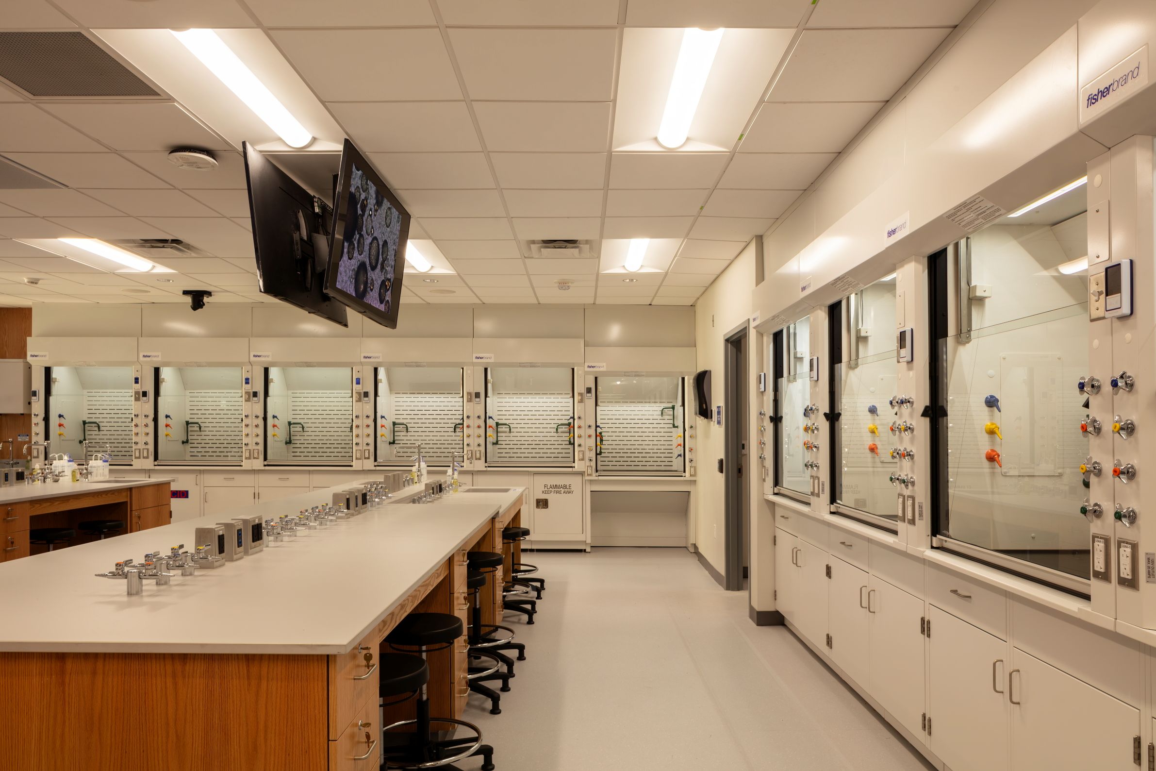 MDC Wolfson 2000 Lab Upgrade – image 2